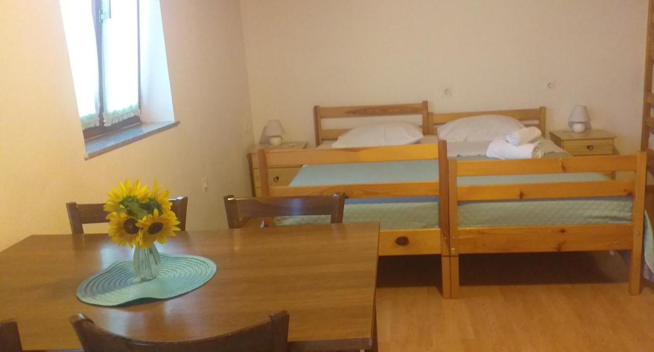 Apartment Beautiful Črni Kal Bagian luar foto
